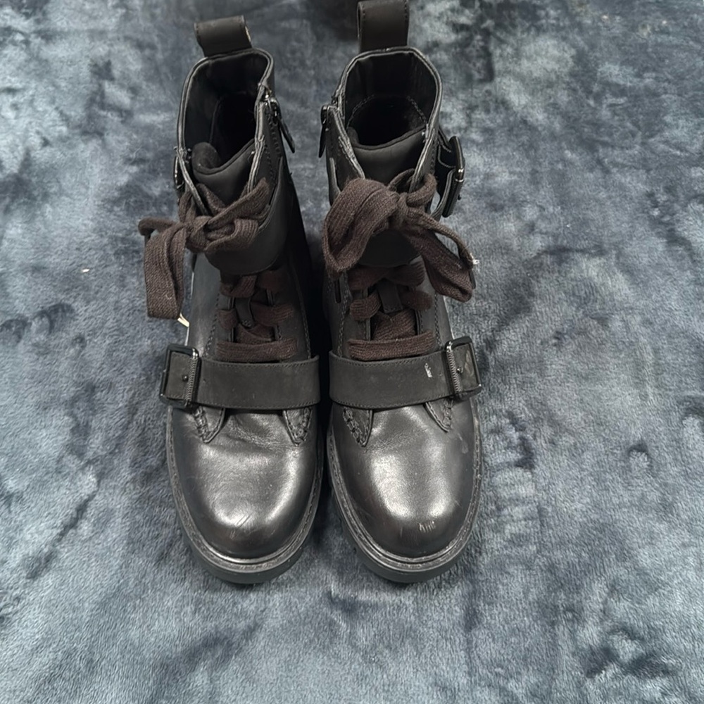 Women UGG biker boots Sz 7